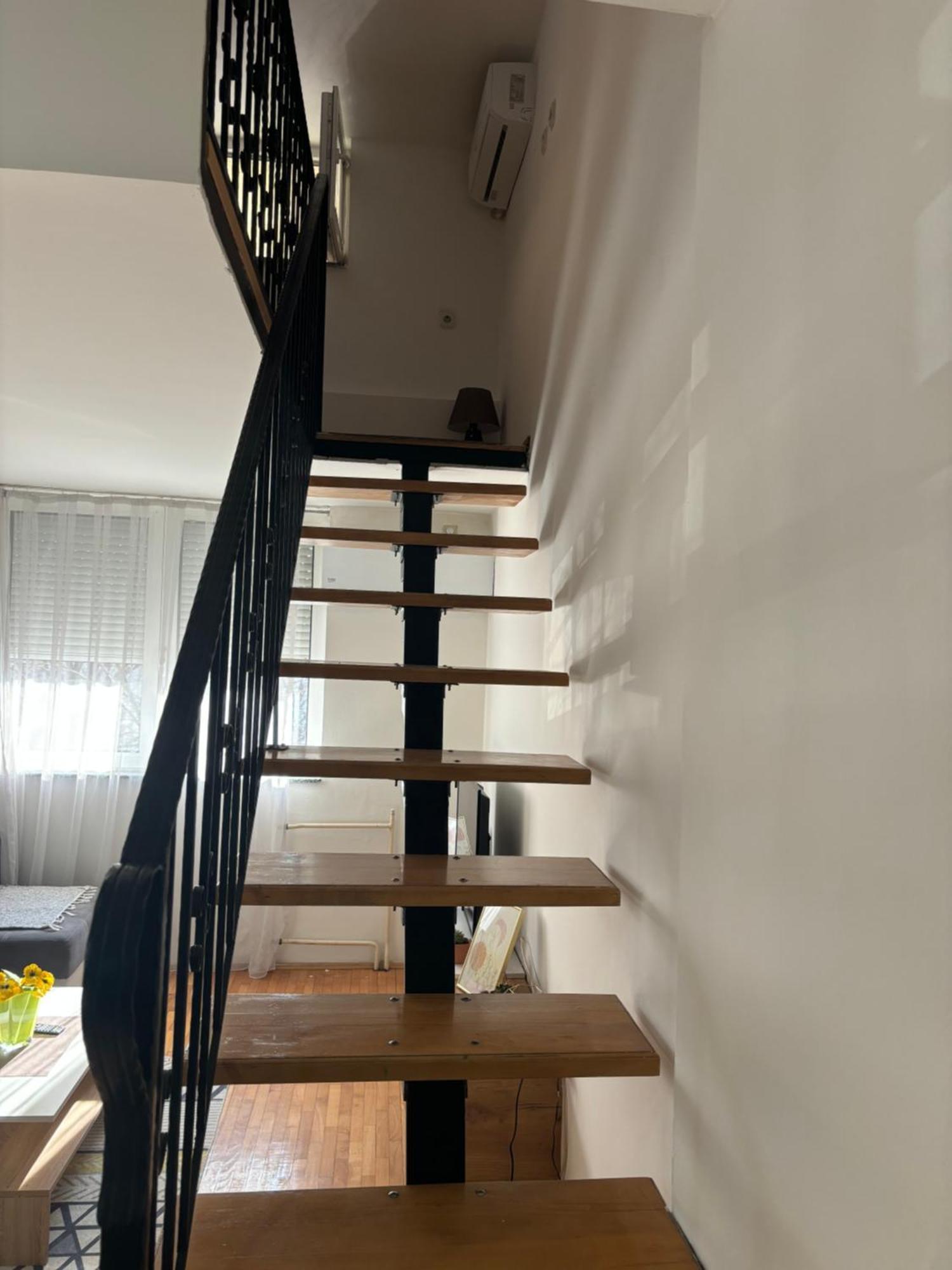 Mia'S Duplex Apartment 스코페 외부 사진