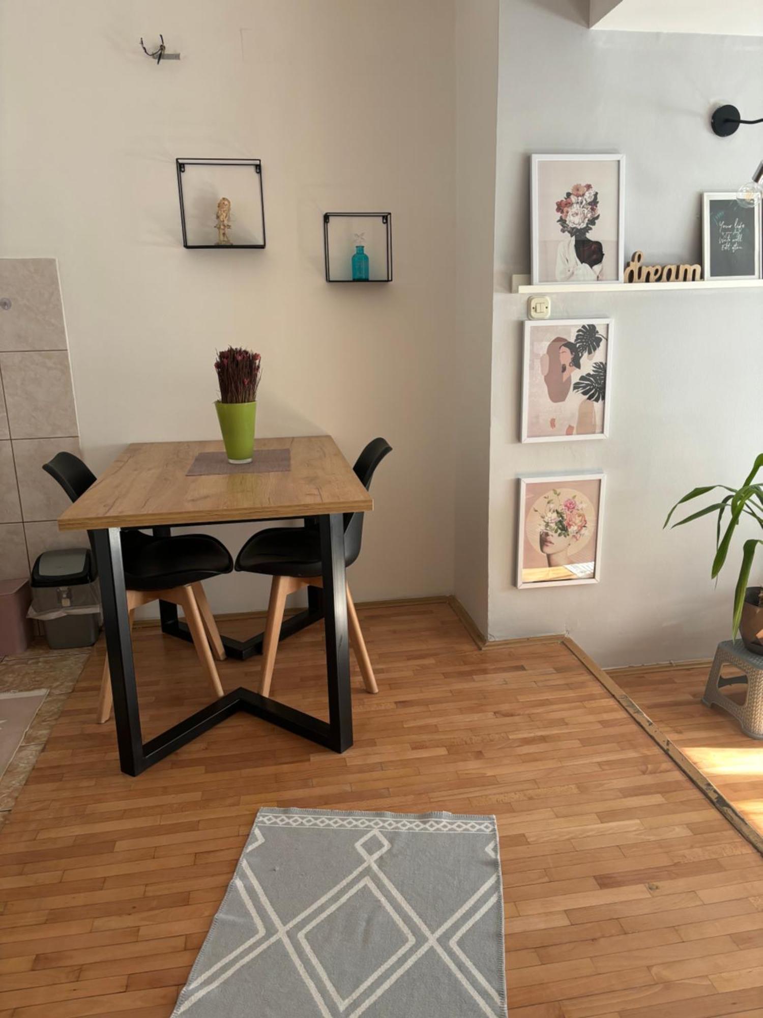 Mia'S Duplex Apartment 스코페 외부 사진