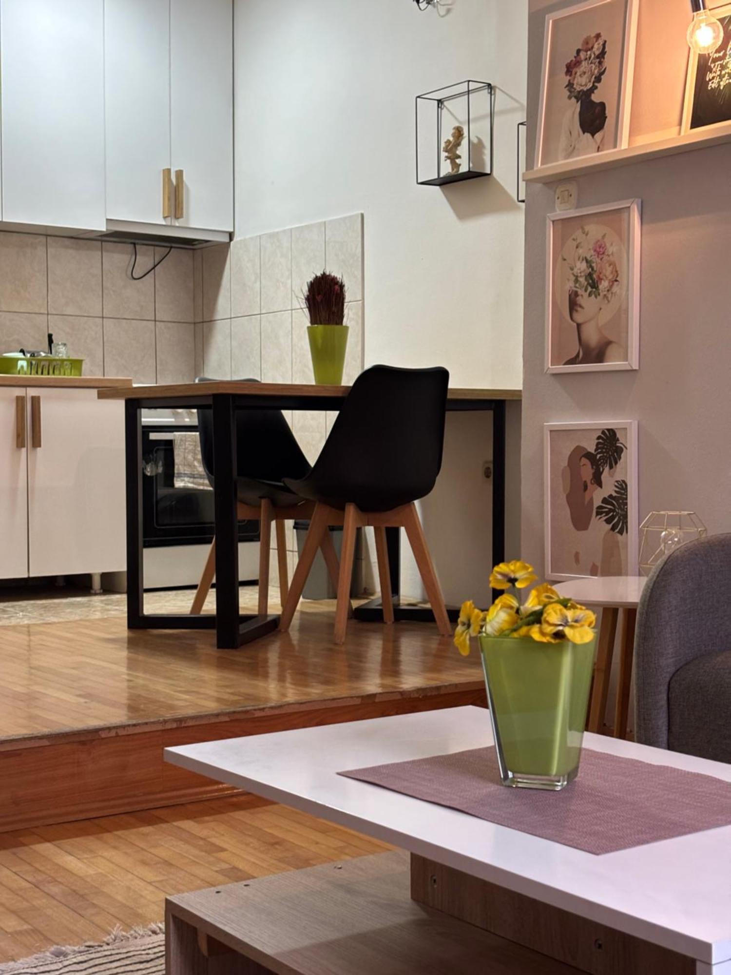 Mia'S Duplex Apartment 스코페 외부 사진