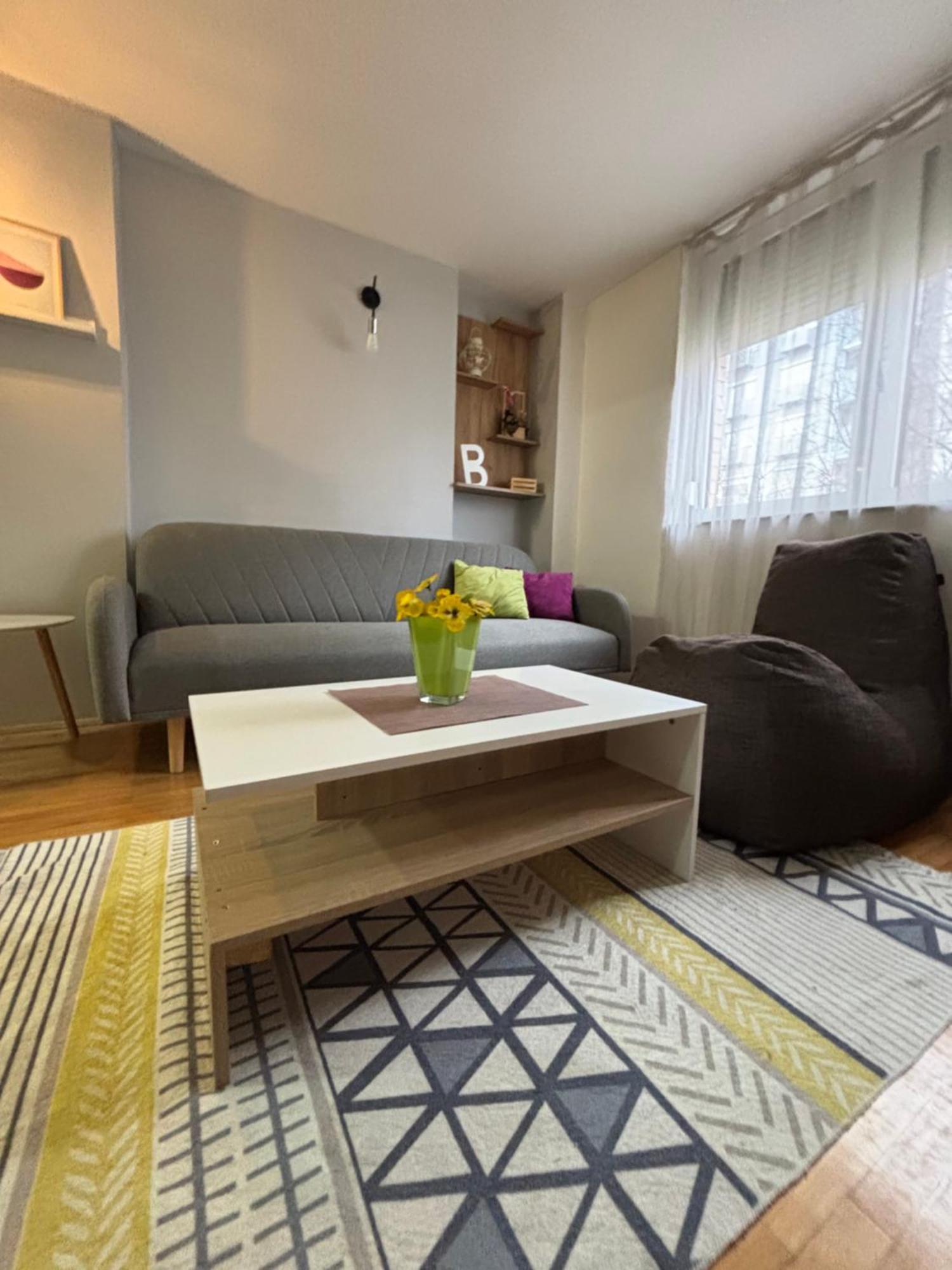 Mia'S Duplex Apartment 스코페 외부 사진