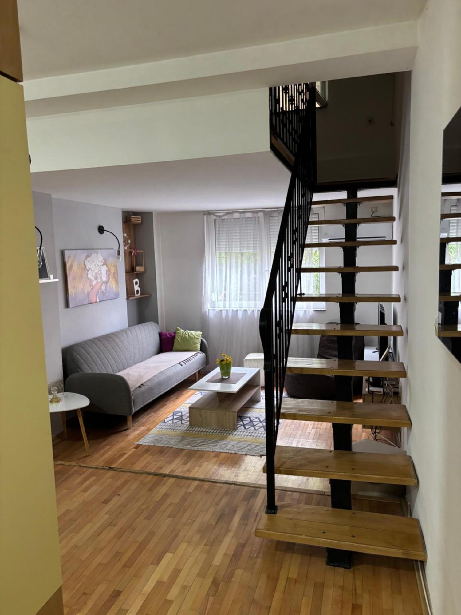Mia'S Duplex Apartment 스코페 외부 사진